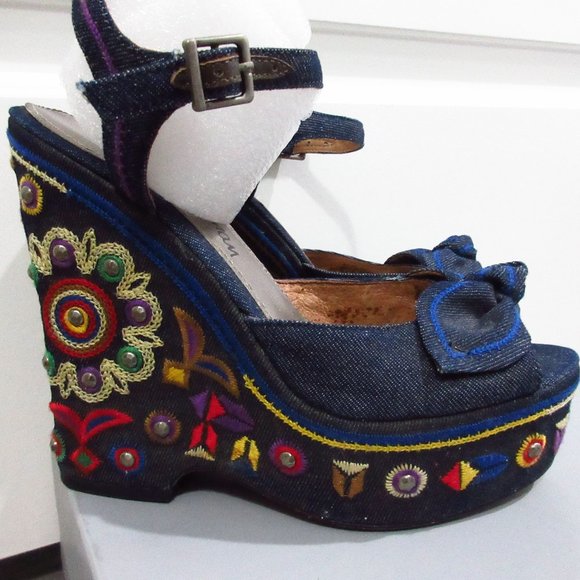 Sam Edelman Shoes - Sam Edelman embroidered denim wedges Blue sz 8M